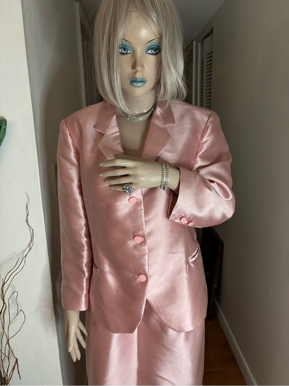 Women’s elegant beautiful very light pink set blazer & skirt Handmade NEW